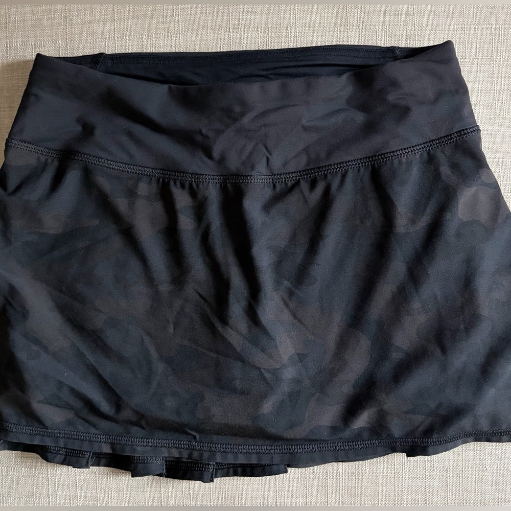 Lululemon Black Camouflage Women's Skort - Size 2